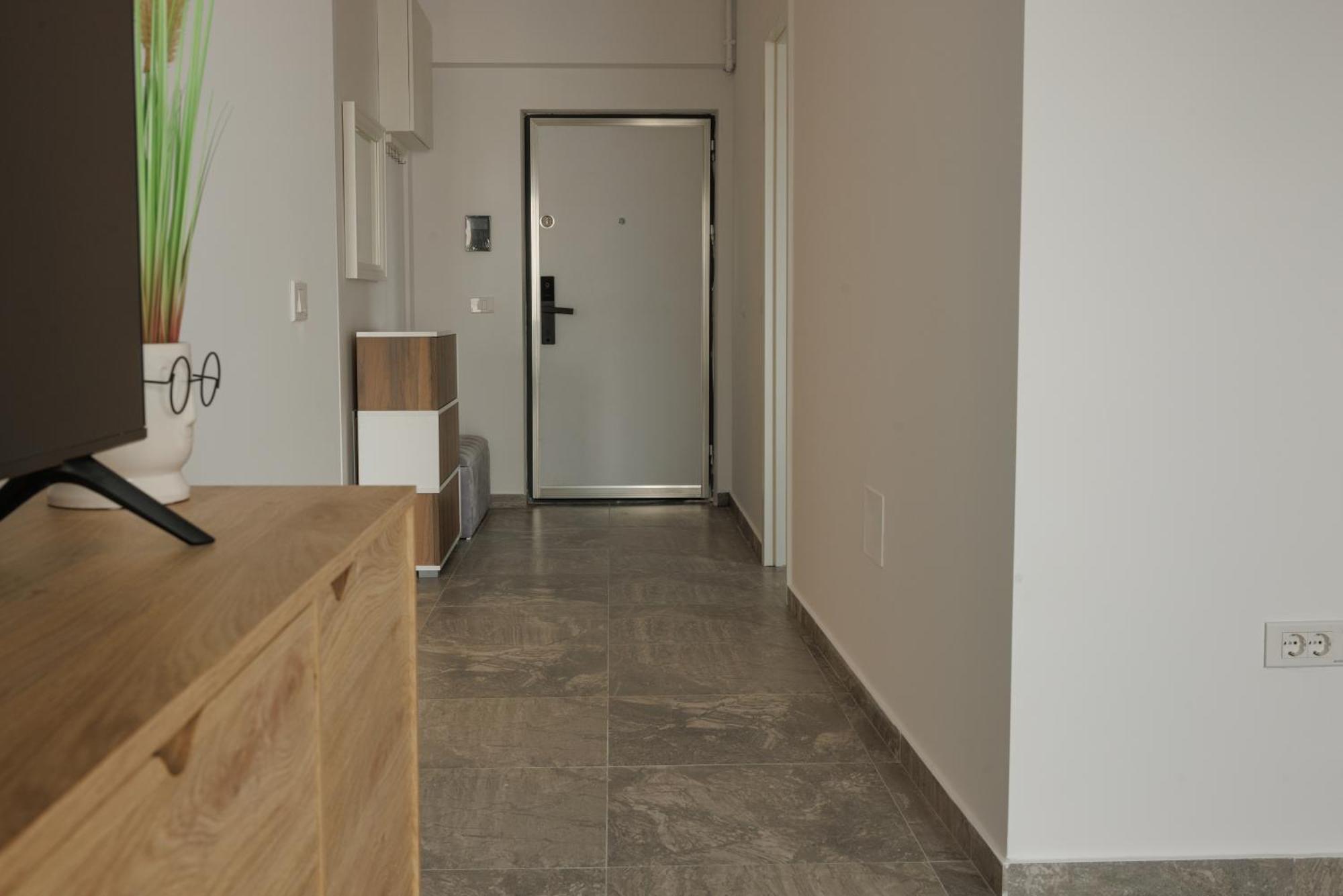 Rescossa Apartment Bukares Bagian luar foto