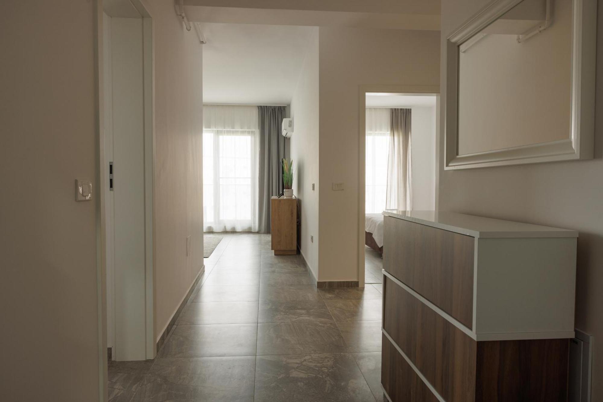 Rescossa Apartment Bukares Bagian luar foto